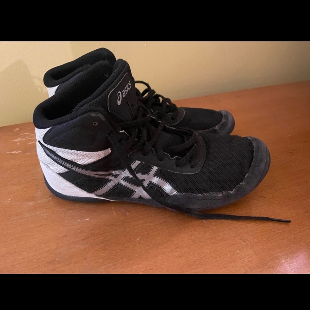 Aasics Wrestling shoes